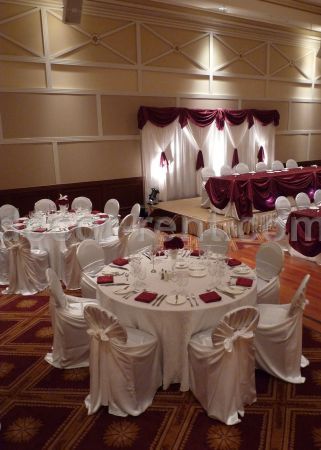Wedding Decor in burgundy and white. Brampton. Toronto. Wedding Decor in burgundy and white. Brampton. Toronto.
